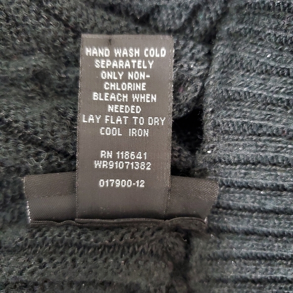 Lane Bryant Black Metallic Thread Short Sleeve Sparkly Sweater Size 14/16 - Picture 8 of 14